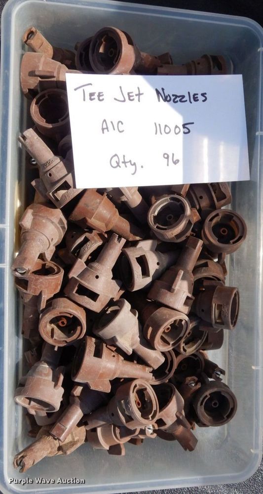 image for item LY9214 John Deere 4830  spray nozzles