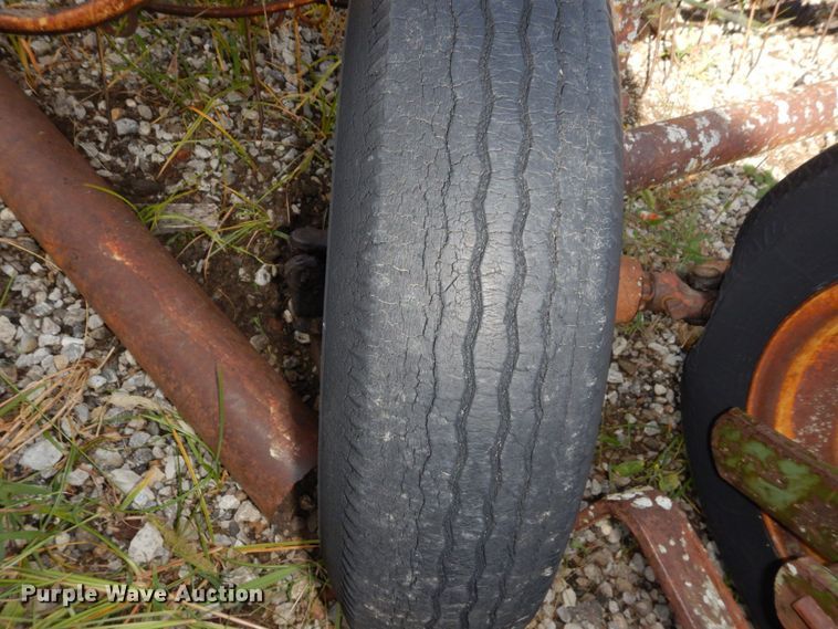 image for item LY9216 New Holland 56  hay rake