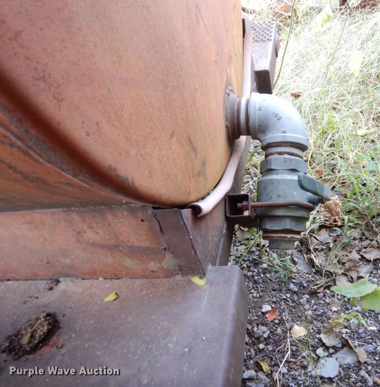 image for item LY9219 Shop built  fuel tank trailer