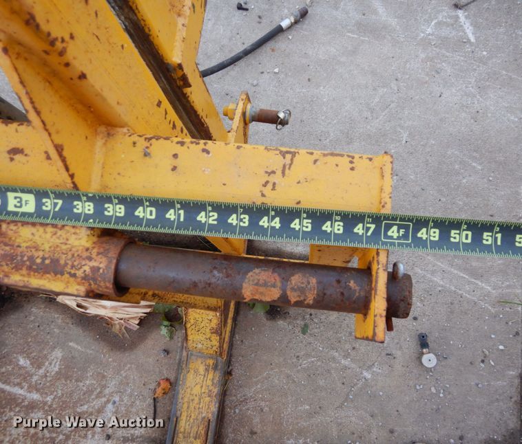 image for item LY9220 Tri-Star Hydra-Fork  bale forks