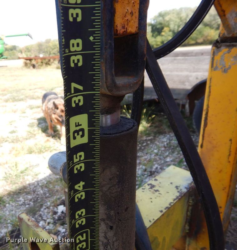 image for item LY9220 Tri-Star Hydra-Fork  bale forks