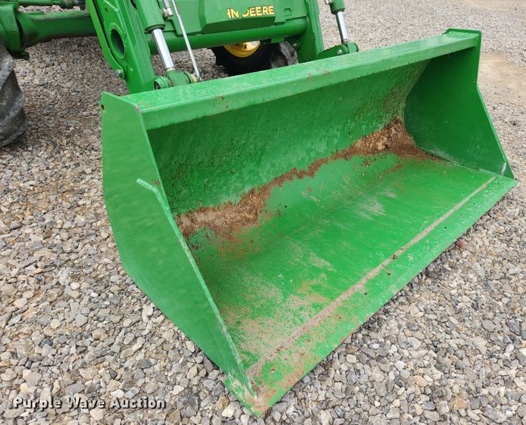 image for item MK9422 2015 John Deere 5100E  MFWD tractor