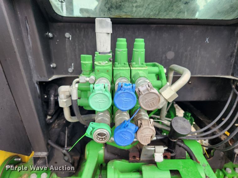 image for item MK9422 2015 John Deere 5100E  MFWD tractor