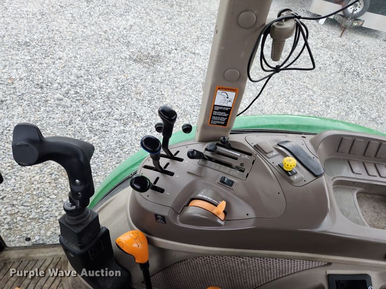 image for item MK9422 2015 John Deere 5100E  MFWD tractor