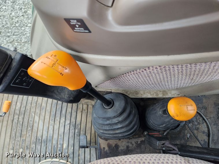 image for item MK9422 2015 John Deere 5100E  MFWD tractor