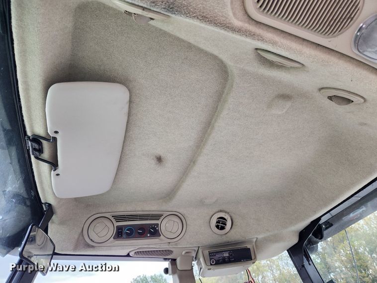 image for item MK9422 2015 John Deere 5100E  MFWD tractor