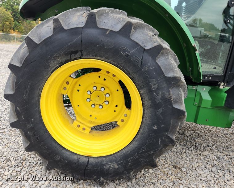 image for item MK9422 2015 John Deere 5100E  MFWD tractor