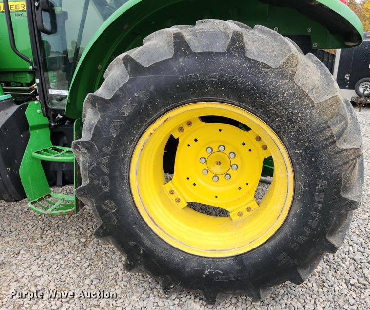 image for item MK9422 2015 John Deere 5100E  MFWD tractor