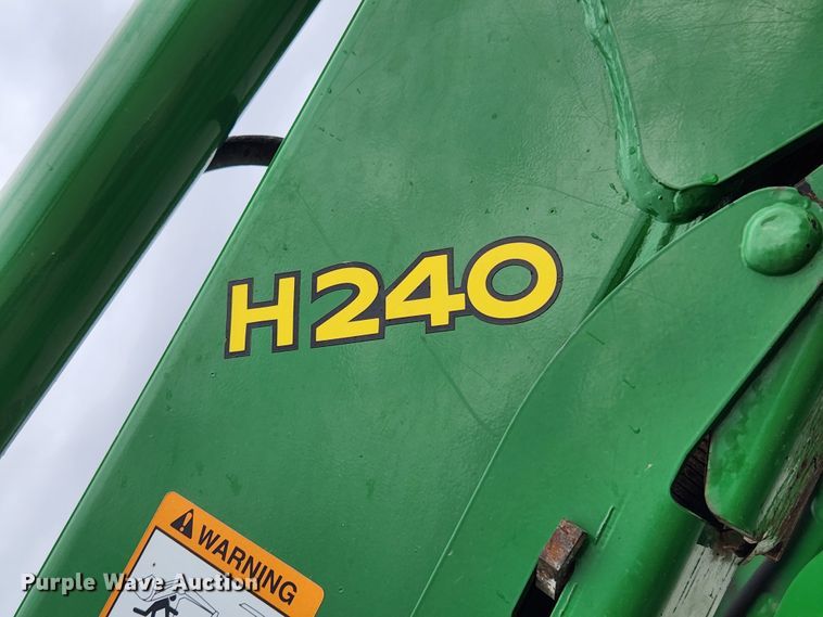 image for item MK9422 2015 John Deere 5100E  MFWD tractor