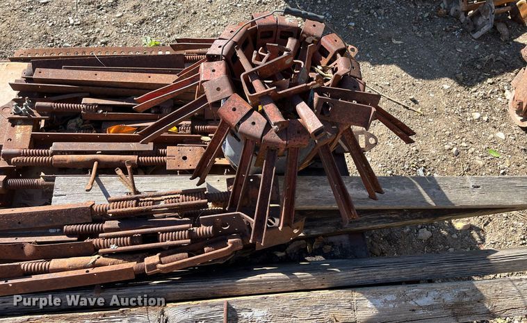 image for item MN9305 Approximately 14 concrete forms