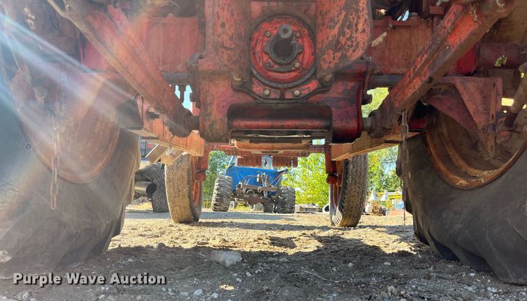 image for item MN9316 Belarus 520  tractor