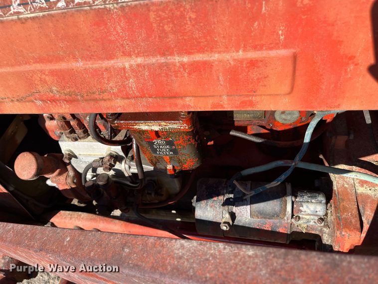 image for item MN9316 Belarus 520  tractor