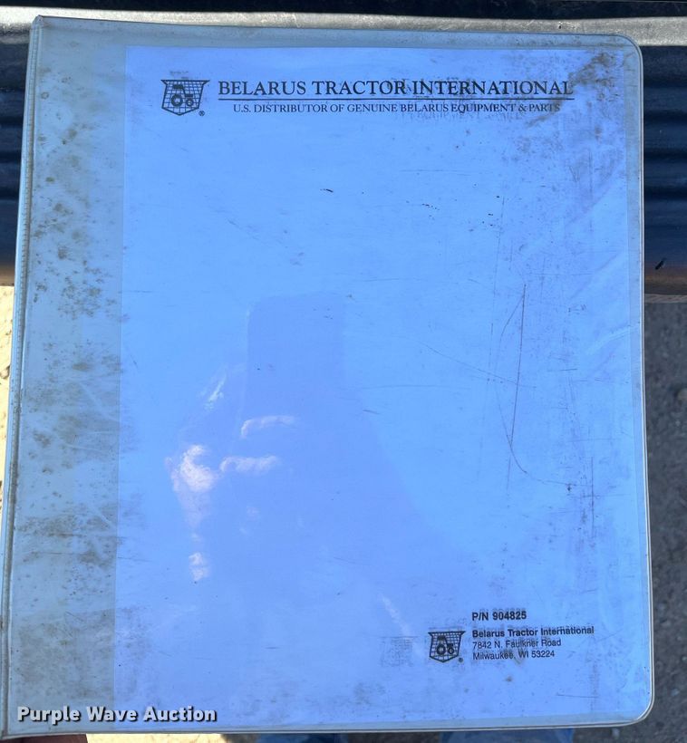 image for item MN9316 Belarus 520  tractor