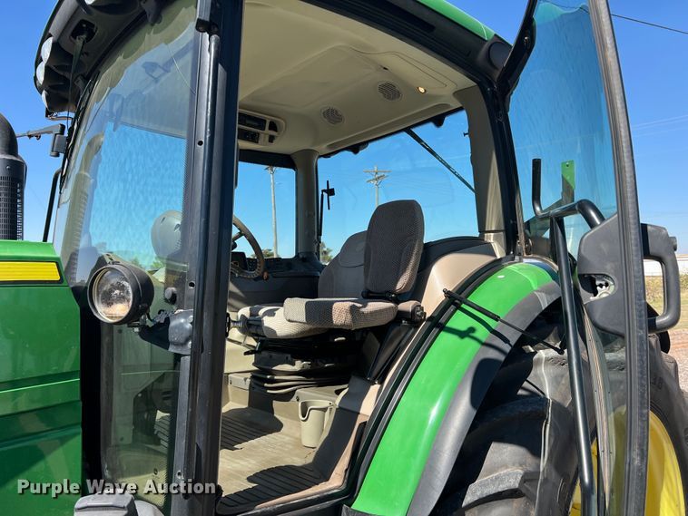 image for item MQ9838 2012 John Deere 6115R  MFWD tractor