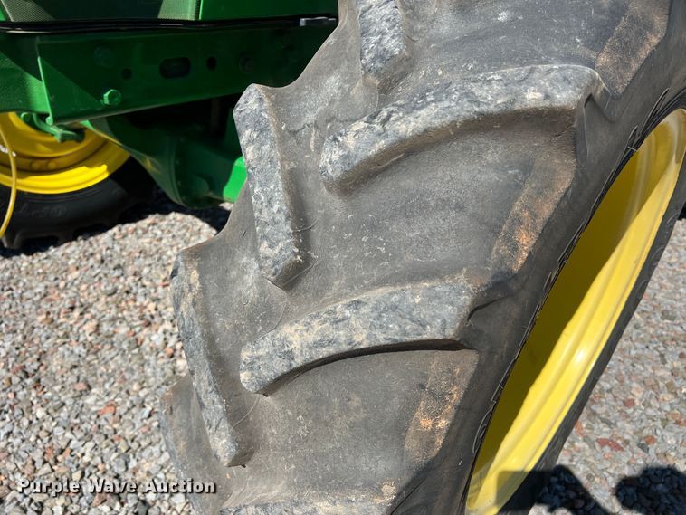 image for item MQ9838 2012 John Deere 6115R  MFWD tractor