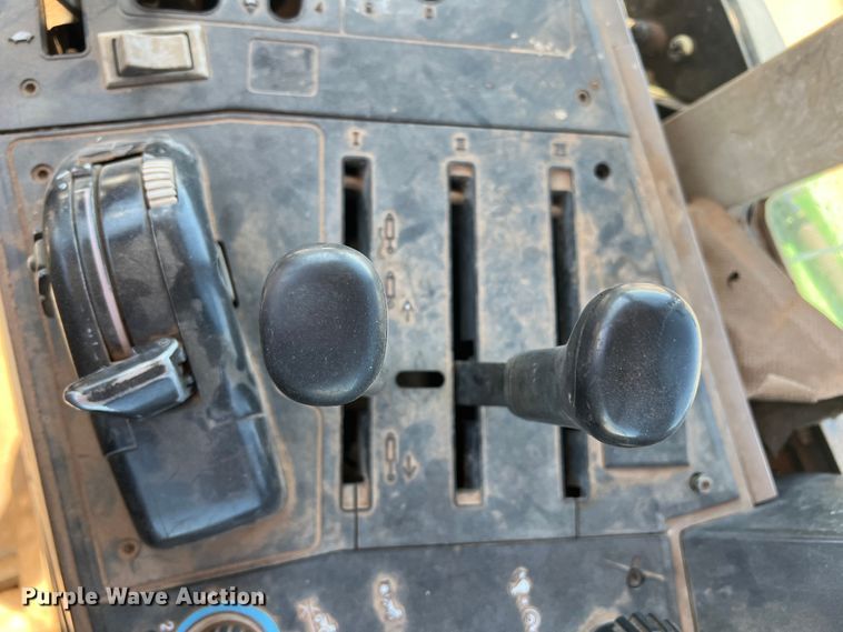 image for item MQ9839 1995 John Deere 6400  MFWD tractor