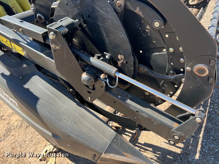 image for item MQ9840 2016 MacDon FD75-S  flex draper head