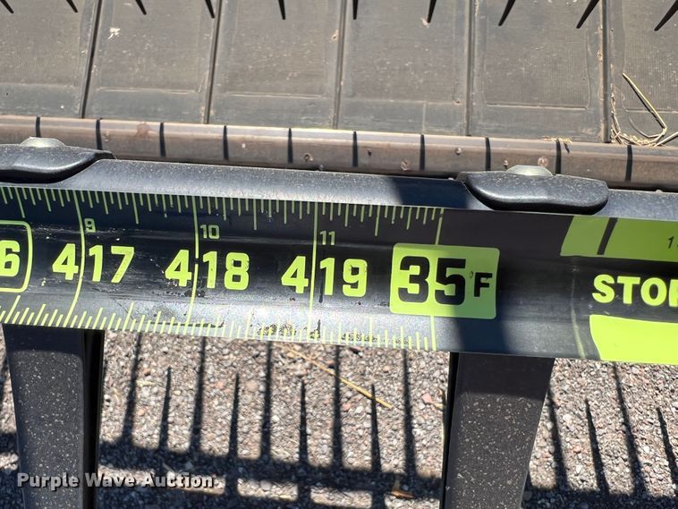 image for item MQ9840 2016 MacDon FD75-S  flex draper head