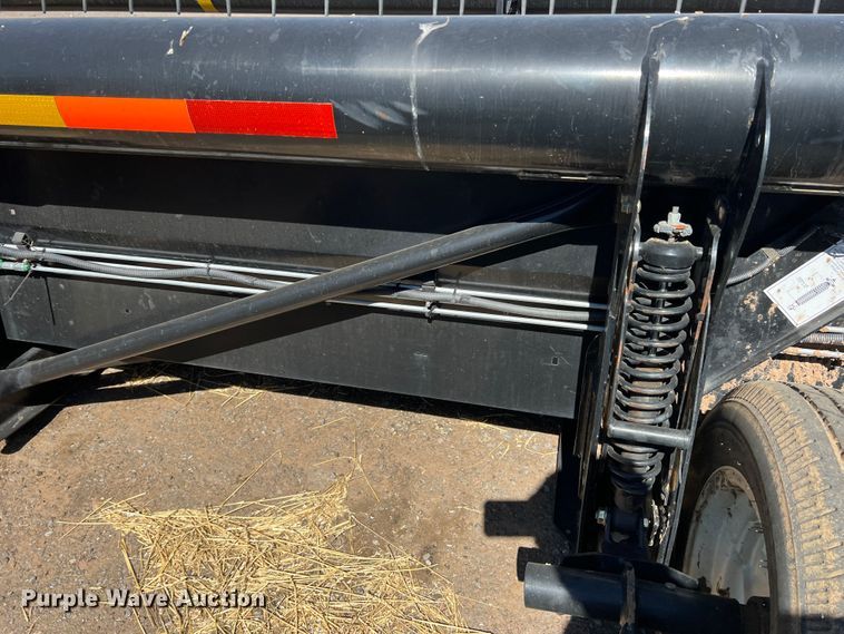 image for item MQ9840 2016 MacDon FD75-S  flex draper head