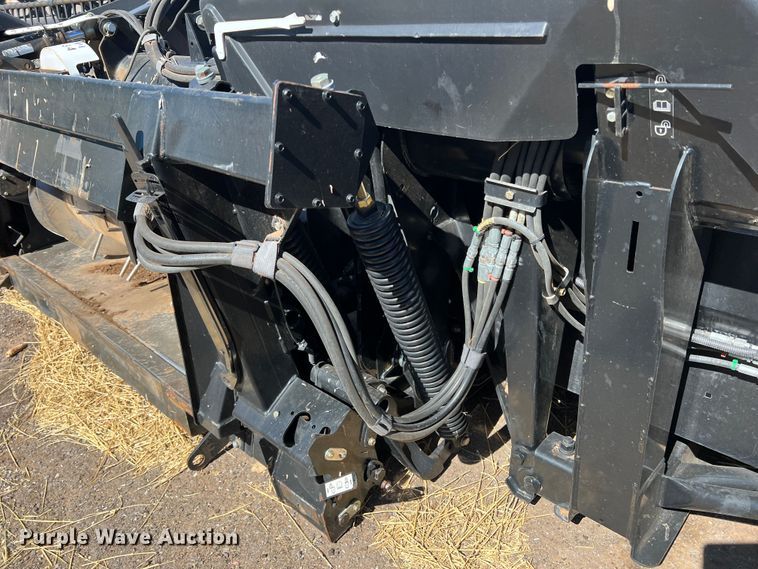 image for item MQ9840 2016 MacDon FD75-S  flex draper head