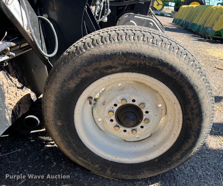 image for item MQ9840 2016 MacDon FD75-S  flex draper head