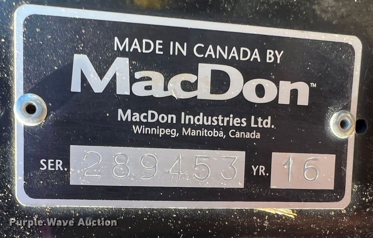 image for item MQ9840 2016 MacDon FD75-S  flex draper head