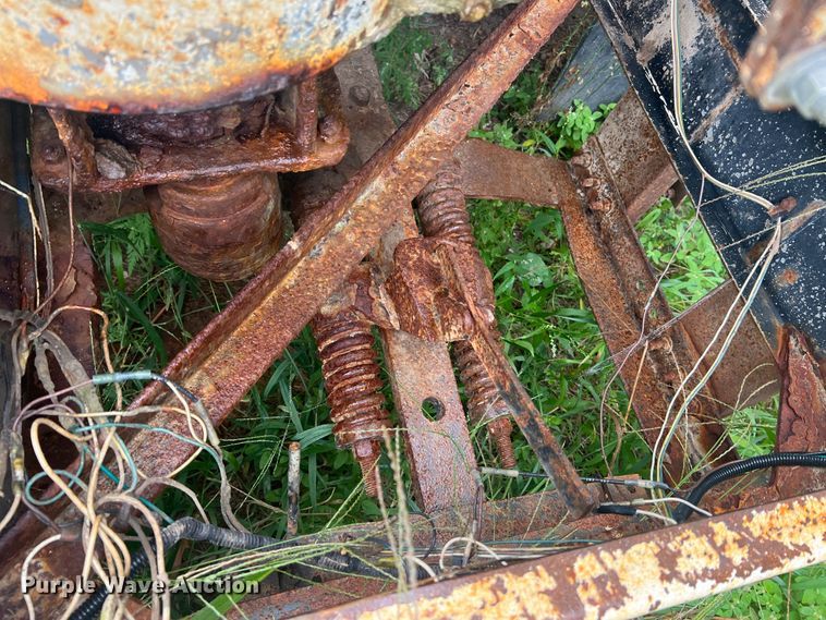 image for item MR9857 1989 International 8300  fertilizer delivery truck