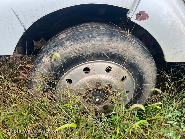 image for item MR9857 1989 International 8300  fertilizer delivery truck