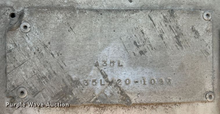 image for item MR9881 1997 International 4900  feed delivery truck