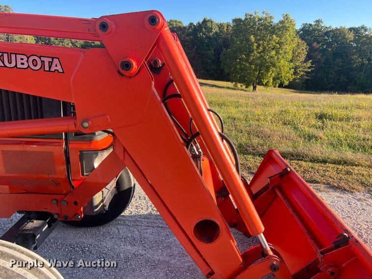 image for item MR9930 Kubota M120  tractor