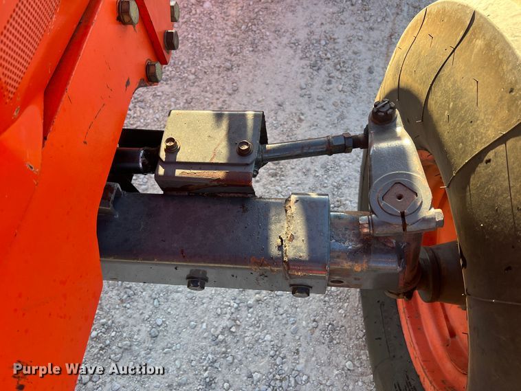 image for item MR9930 Kubota M120  tractor