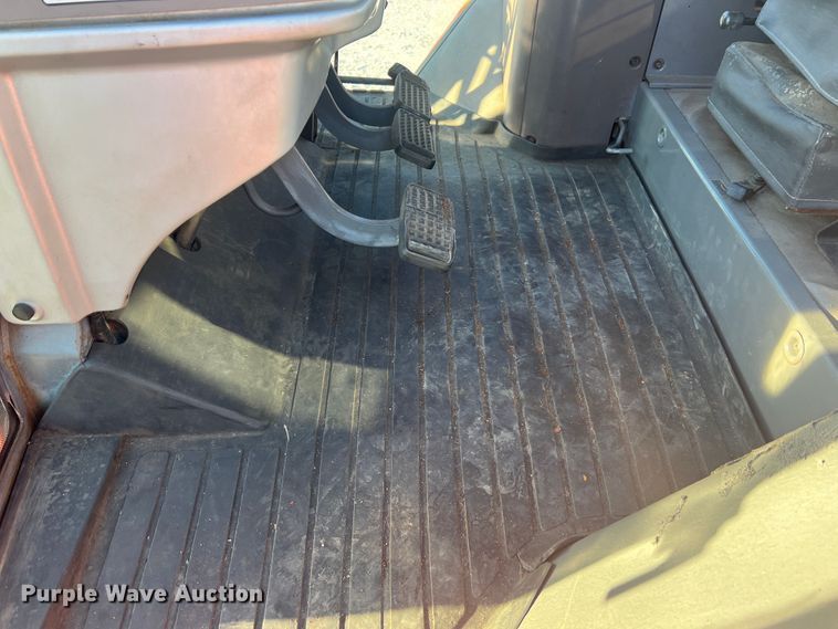 image for item MR9930 Kubota M120  tractor