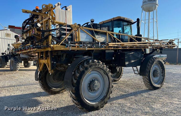 image for item MR9948 2015 Rogator RG900B  sprayer