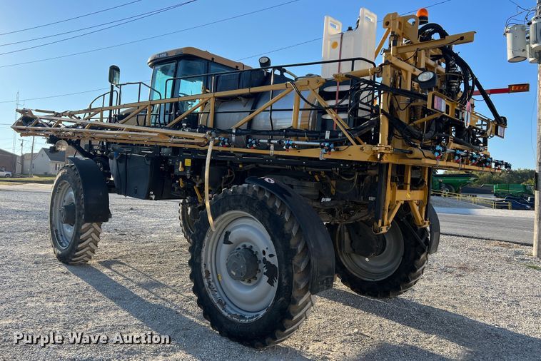 image for item MR9948 2015 Rogator RG900B  sprayer