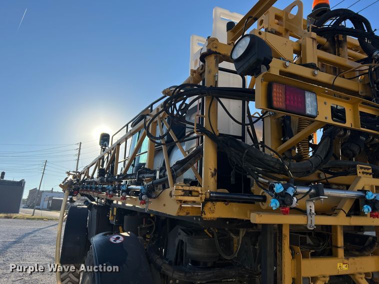 image for item MR9948 2015 Rogator RG900B  sprayer