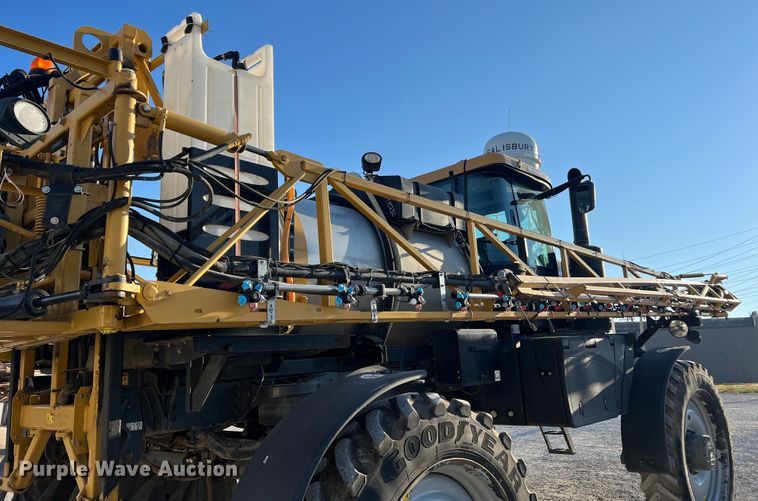 image for item MR9948 2015 Rogator RG900B  sprayer