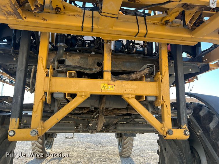 image for item MR9948 2015 Rogator RG900B  sprayer
