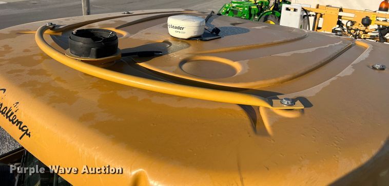 image for item MR9948 2015 Rogator RG900B  sprayer