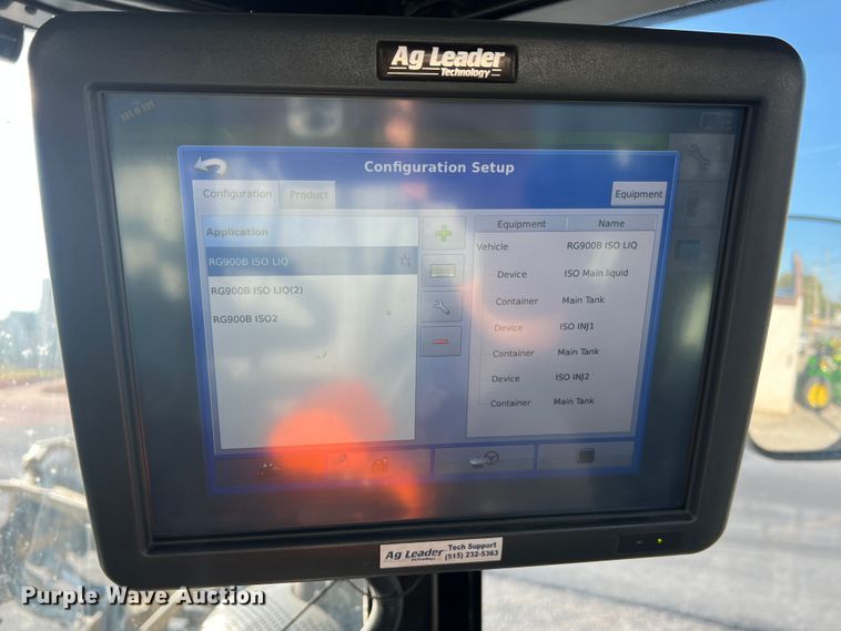 image for item MR9948 2015 Rogator RG900B  sprayer