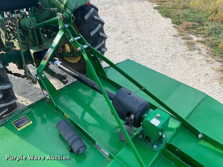 image for item MR9952 1982 John Deere 950  tractor