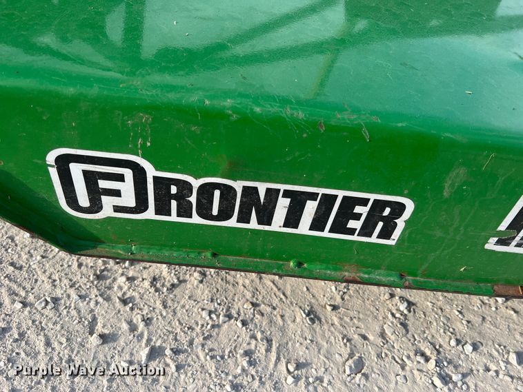 image for item MR9952 1982 John Deere 950  tractor