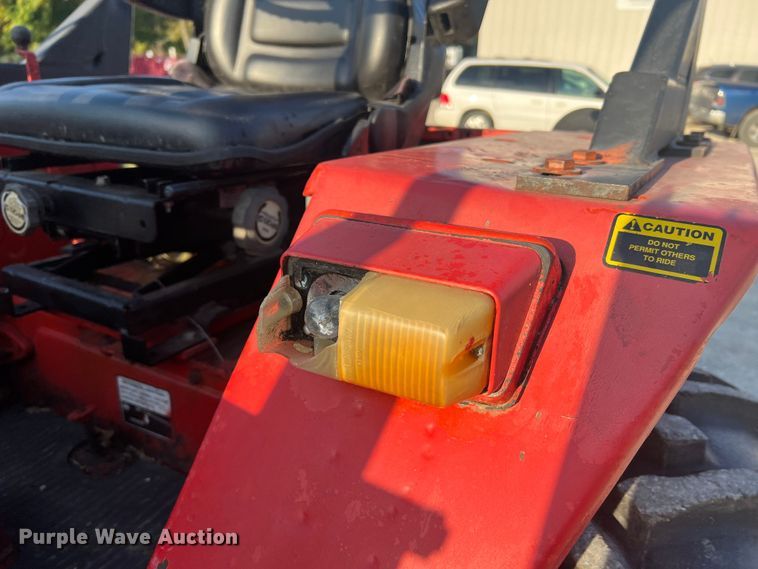 image for item MR9956 Belarus 310  MFWD tractor