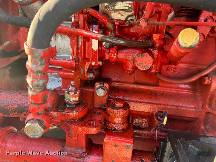 image for item MR9956 Belarus 310  MFWD tractor