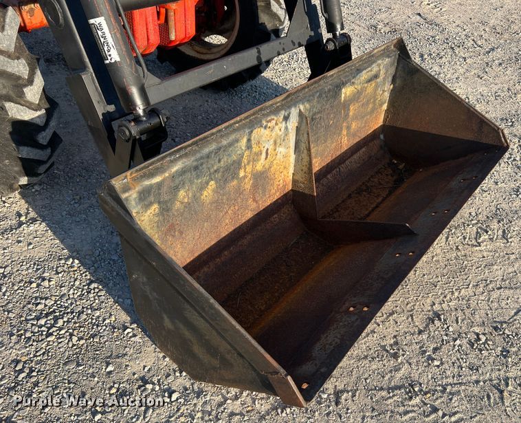 image for item MR9956 Belarus 310  MFWD tractor