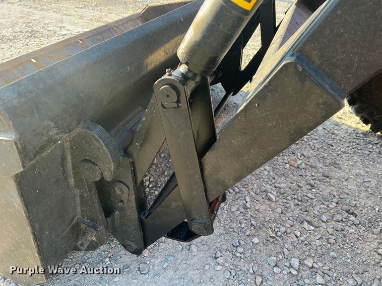 image for item MR9956 Belarus 310  MFWD tractor