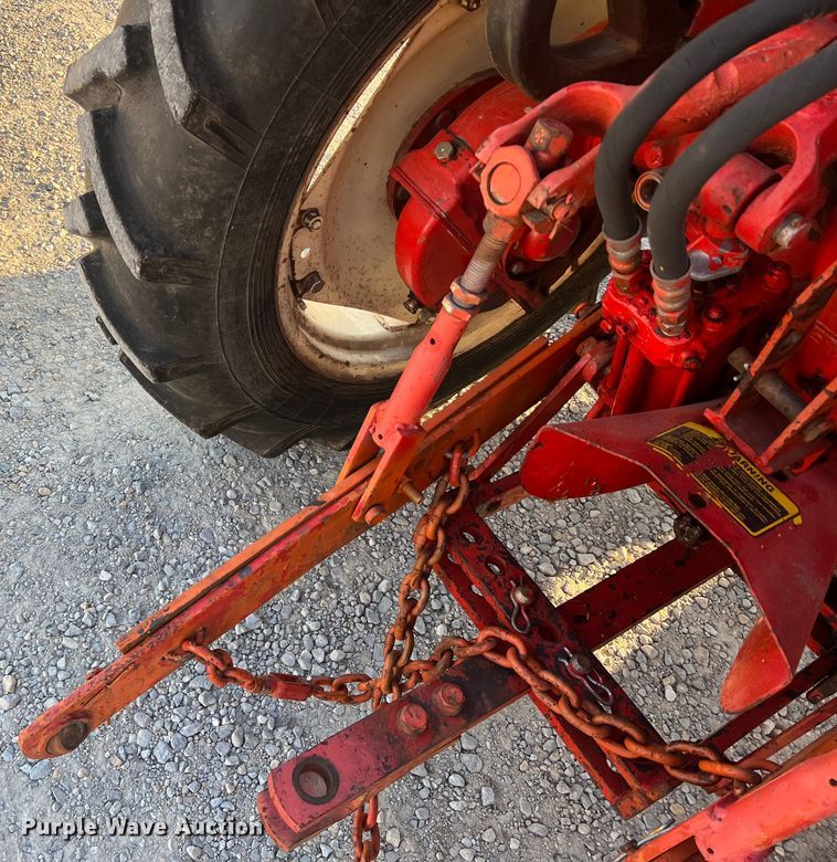 image for item MR9956 Belarus 310  MFWD tractor