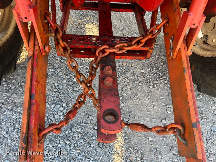 image for item MR9956 Belarus 310  MFWD tractor