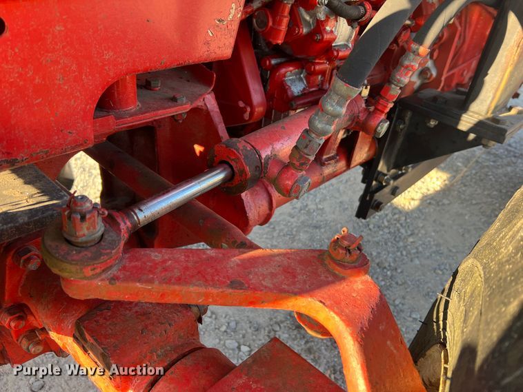 image for item MR9956 Belarus 310  MFWD tractor