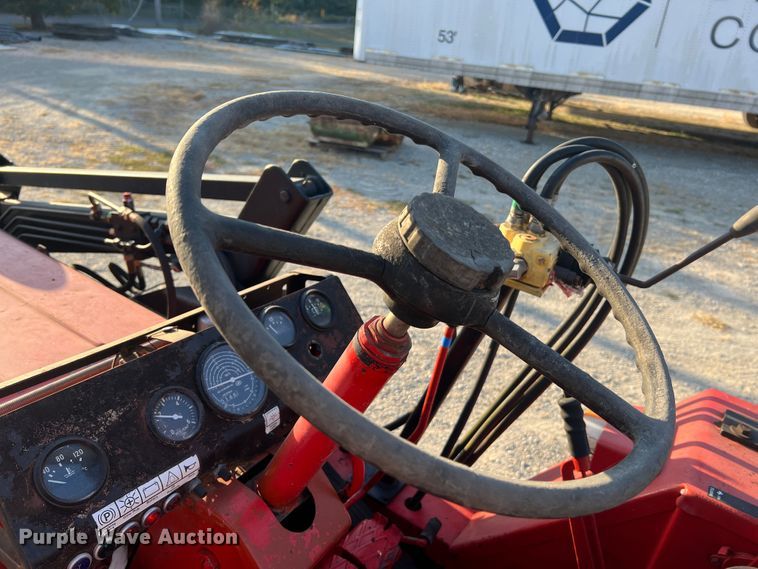 image for item MR9956 Belarus 310  MFWD tractor