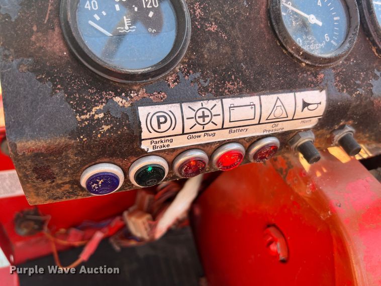 image for item MR9956 Belarus 310  MFWD tractor